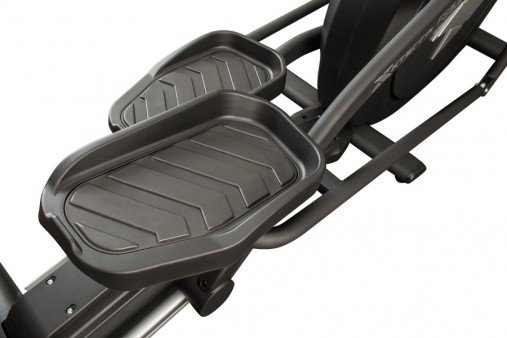 Эллиптический тренажер XTERRA FS5.9e с регулируемыми педалями, наклоном рампы и мультипоручнями Эллиптический тренажер XTERRA FS5.9e с регулируемыми педалями, наклоном рампы и мультипоручнями