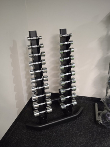 Стойка для хранения 10-ти пар хромированных гантелей Aerofit AFDR110