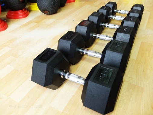 Комплект гантелей ZSO гексагональных от 10 до 20 кг, 5 пар (150 кг) Комплект гантелей ZSO гексагональных от 10 до 20 кг, 5 пар (150 кг)