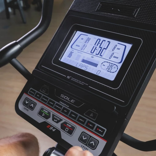 Вертикальный велотренажер Sole B94 (2023) Вертикальный велотренажер Sole B94 (2023)