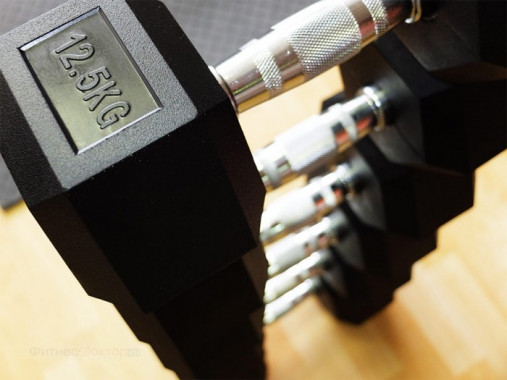 Комплект гантелей ZSO гексагональных от 1 до 25 кг, 16 пар (335 кг) Комплект гантелей ZSO гексагональных от 1 до 25 кг, 16 пар (335 кг)